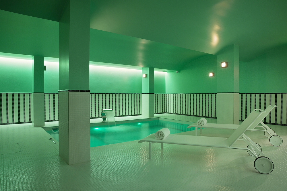 VILLAS Decoration hotel Paris piscine
